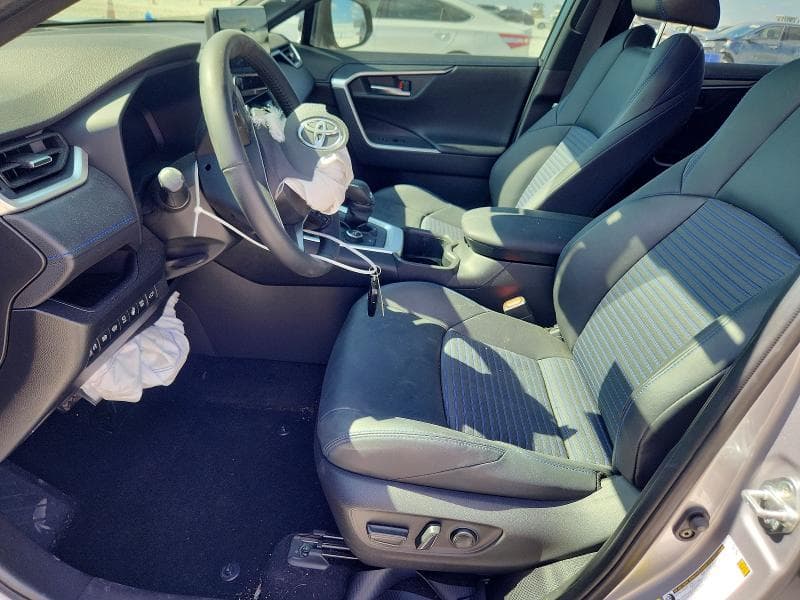 2025 TOYOTA RAV4 XSE 7
