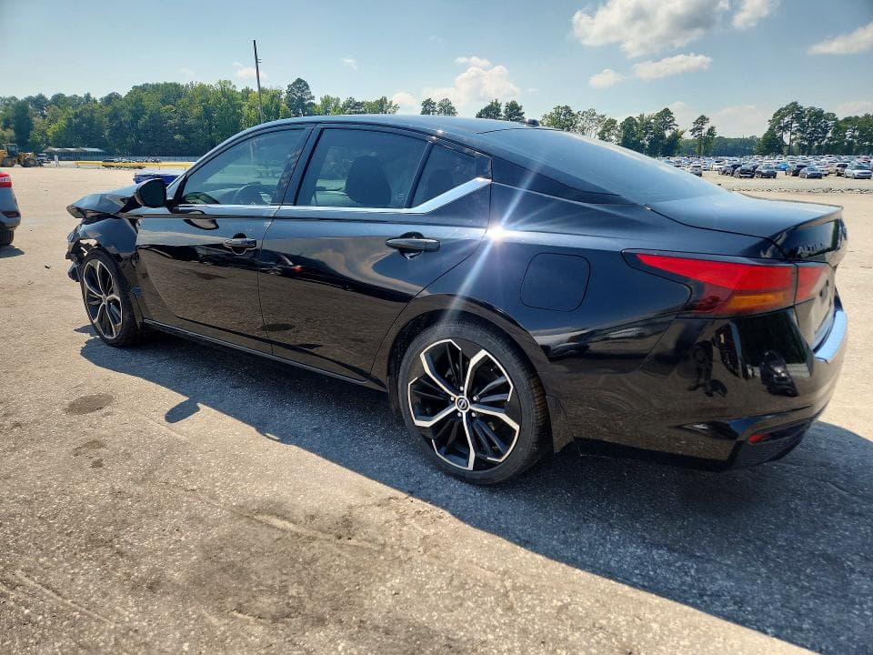 2023 NISSAN ALTIMA SR 2
