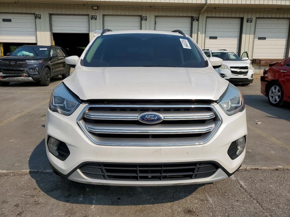 2017 FORD ESCAPE SE 5