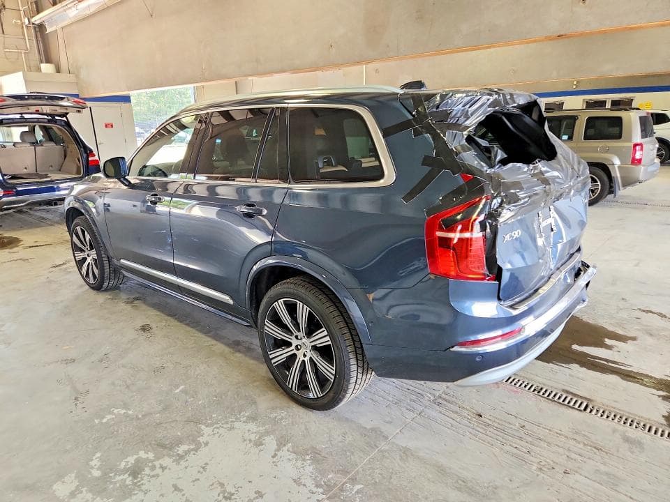 2022 VOLVO XC90 T6 INSCRIPTION 2