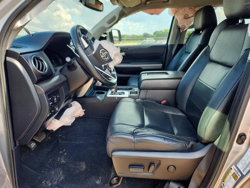 2020 TOYOTA TUNDRA SR5 7