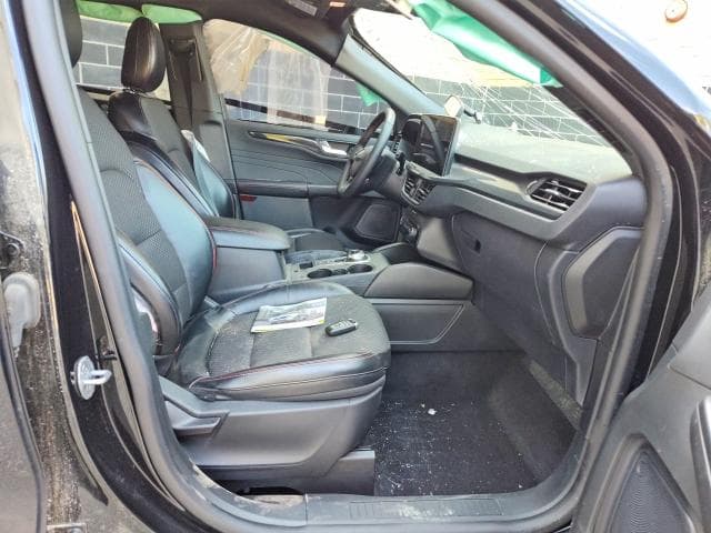 2024 FORD ESCAPE ST LINE 5