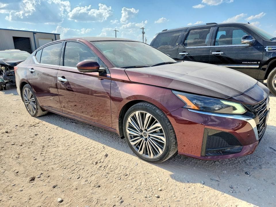 2023 NISSAN ALTIMA SL 4
