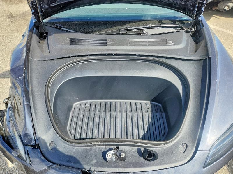 2026 TESLA MODEL 3 11