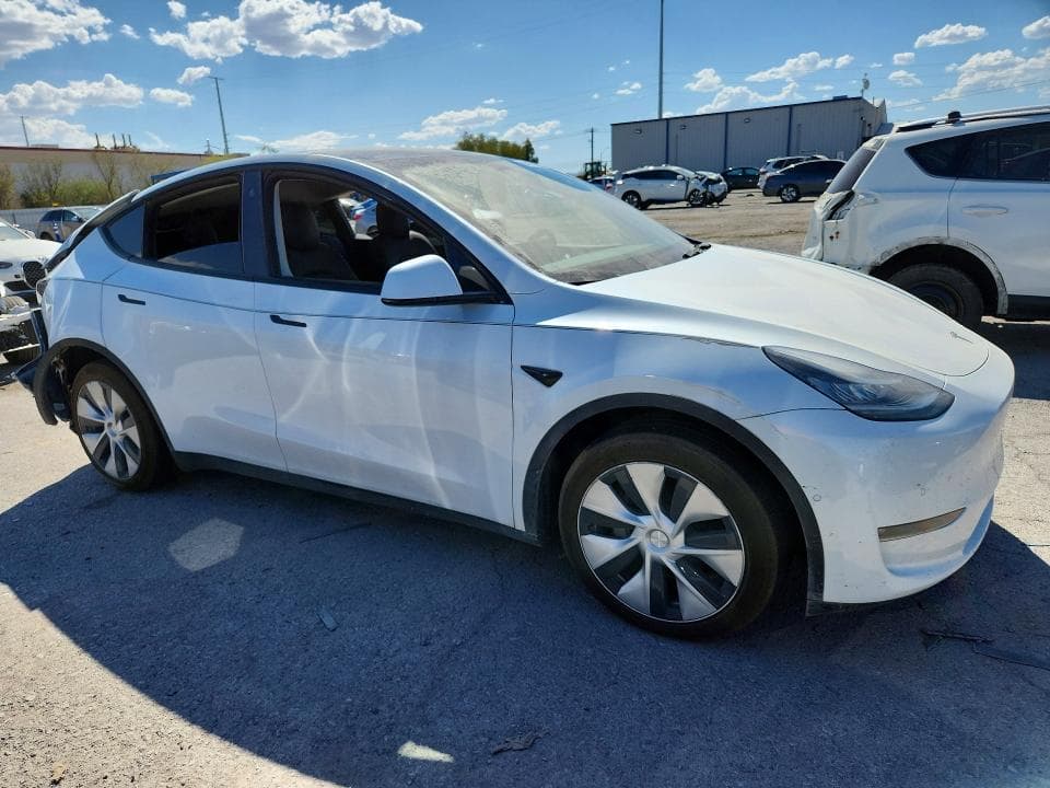 2022 TESLA MODEL Y 4