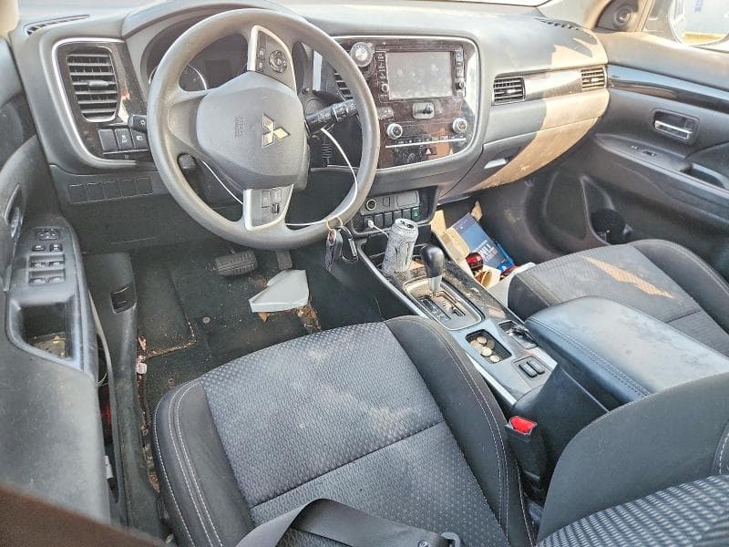 2020 MITSUBISHI OUTLANDER ES 8