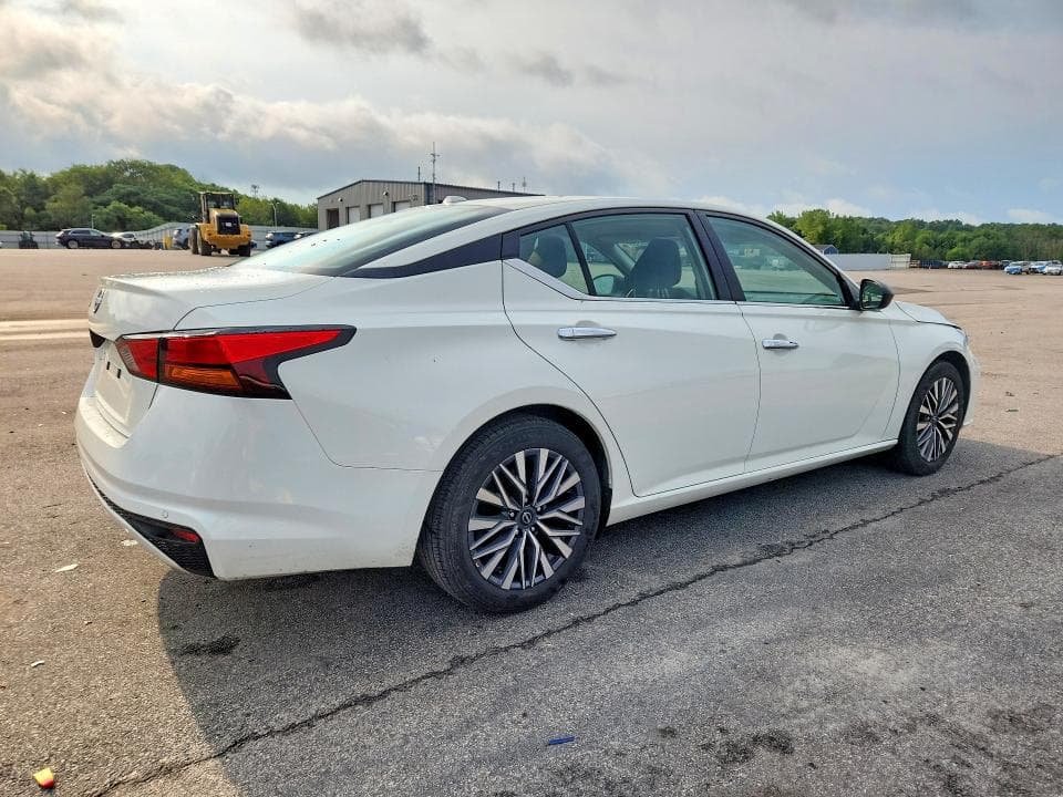 2025 NISSAN ALTIMA SV 3