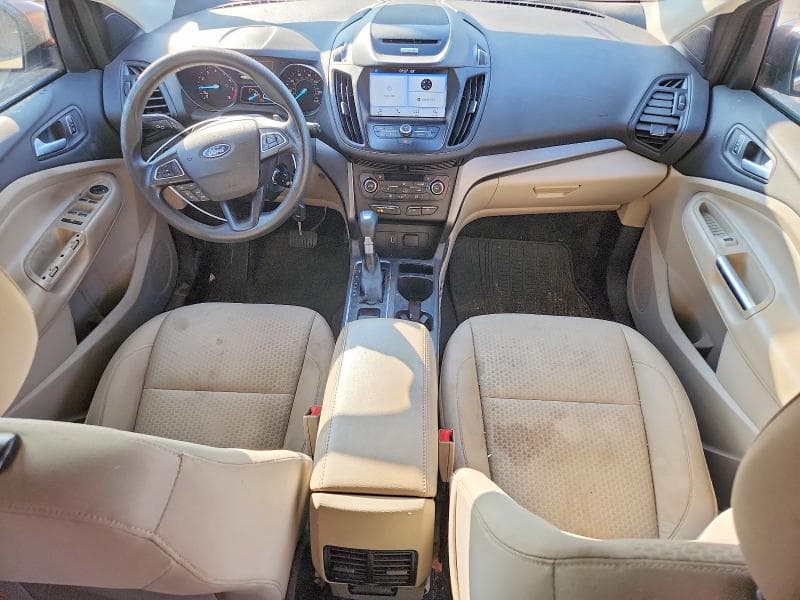 2017 FORD ESCAPE SE 8