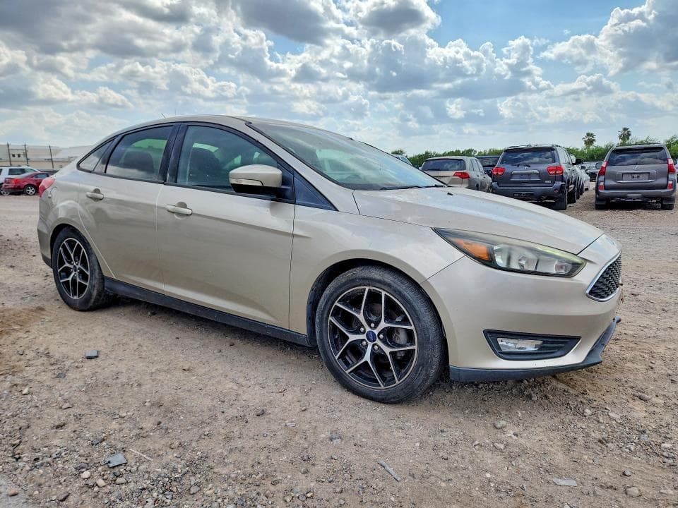 2018 FORD FOCUS SEL 4