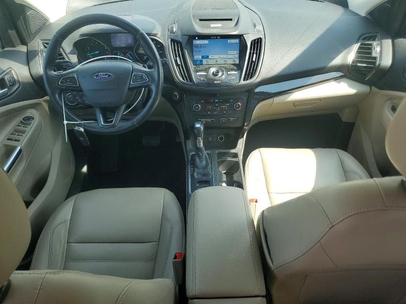 2017 FORD ESCAPE TITANIUM 8