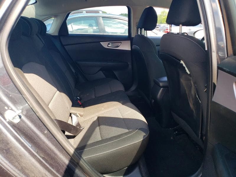 2023 KIA FORTE LXS 10