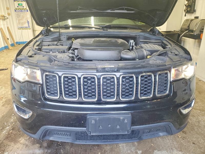 2018 JEEP GRAND CHEROKEE LAREDO 12