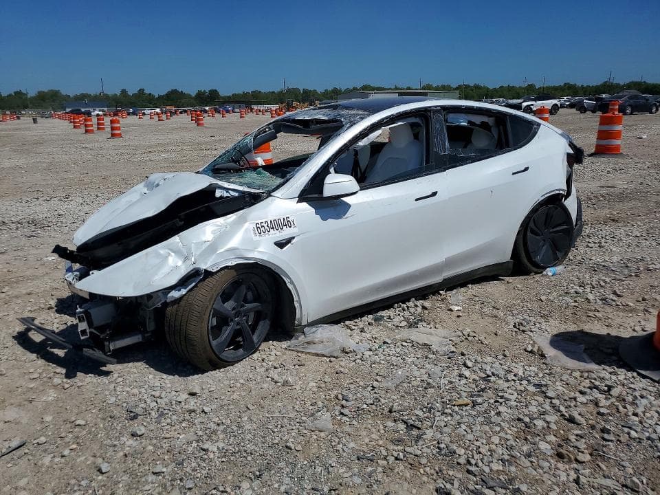 2026 TESLA MODEL Y - 1