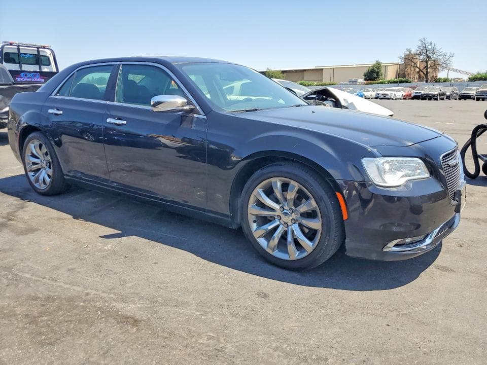 2017 CHRYSLER 300C 4