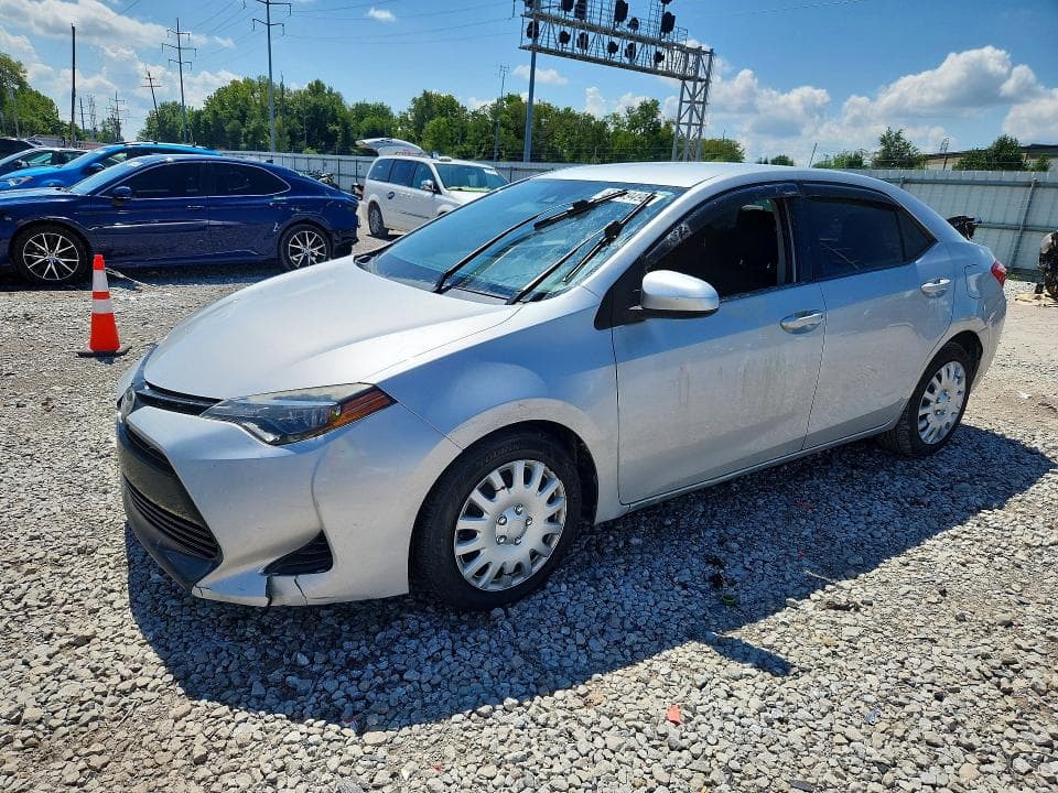 2017 TOYOTA COROLLA LE - 1