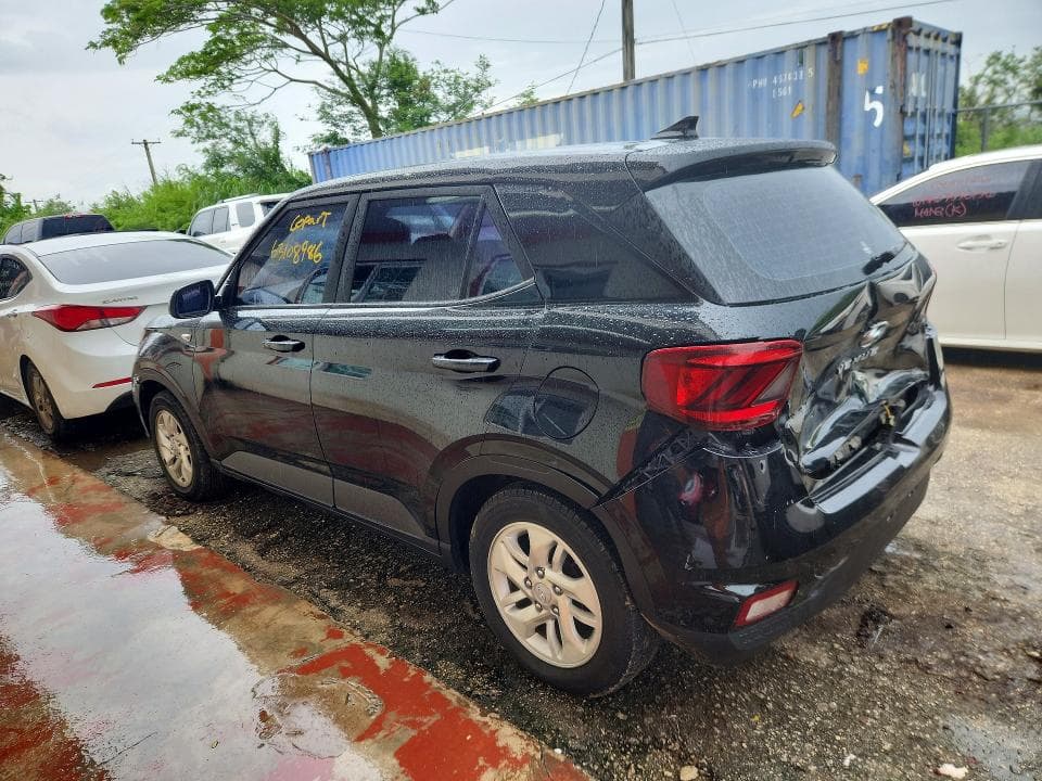 2020 HYUNDAI VENUE SE 2