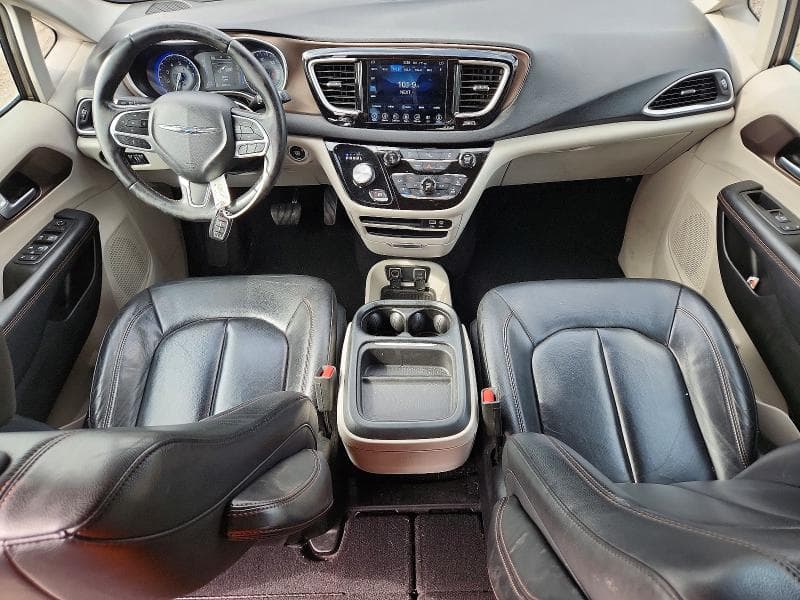 2017 CHRYSLER PACIFICA TOURING L 8