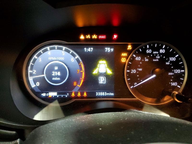2023 NISSAN VERSA SR 9