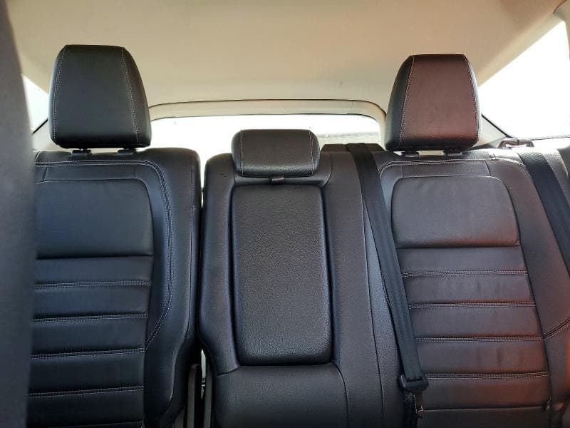 2017 FORD ESCAPE TITANIUM 10