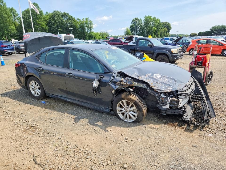 2025 TOYOTA CAMRY LE 4