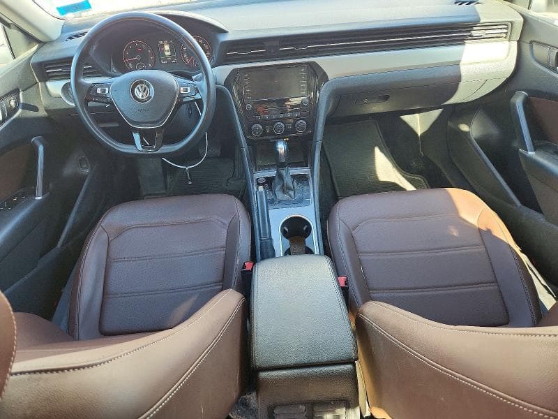 2021 VOLKSWAGEN PASSAT SE 8