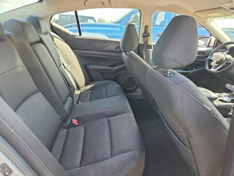 2023 NISSAN ALTIMA SV 10