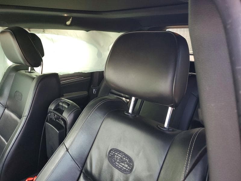 2017 JEEP GRAND CHEROKEE OVERLAND 10