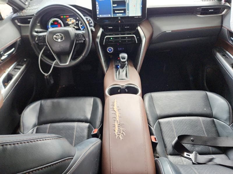2021 TOYOTA VENZA LIMITED 8