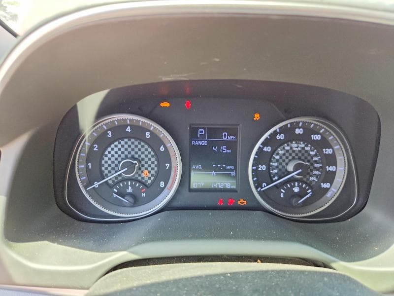 2019 HYUNDAI ELANTRA SE 9