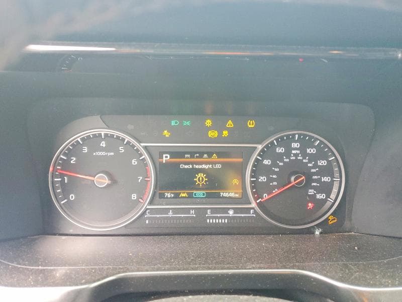 2022 KIA SORENTO S 9