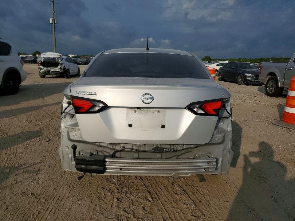2021 NISSAN VERSA S 6