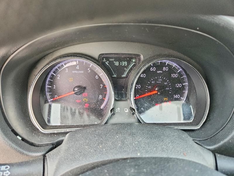 2017 NISSAN VERSA 1.6 SV 9