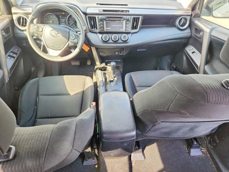 2018 TOYOTA RAV4 LE 8
