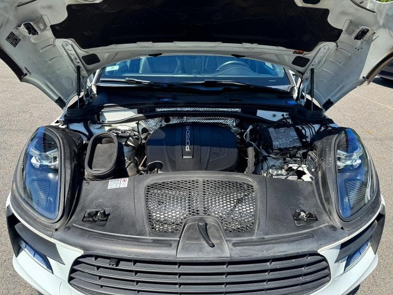 2020 PORSCHE MACAN 8
