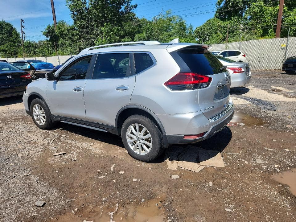 2018 NISSAN ROGUE SV 2