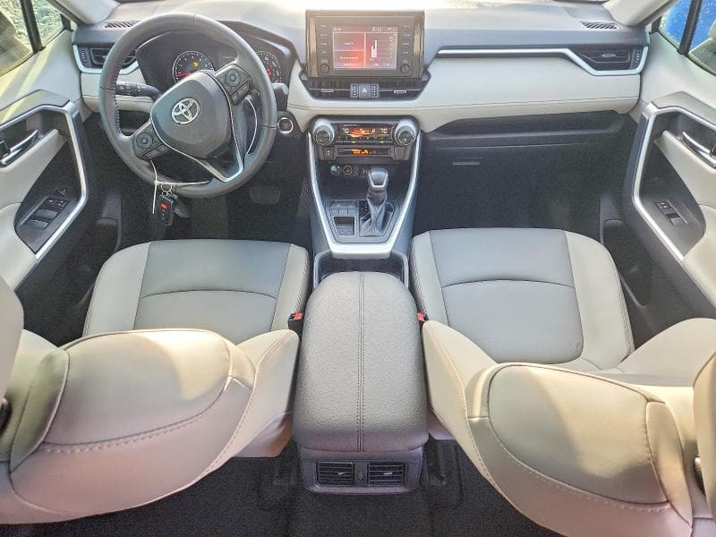 2019 TOYOTA RAV4 XLE PREMIUM 8