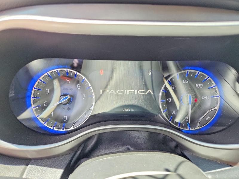 2024 CHRYSLER PACIFICA TOURING L 9