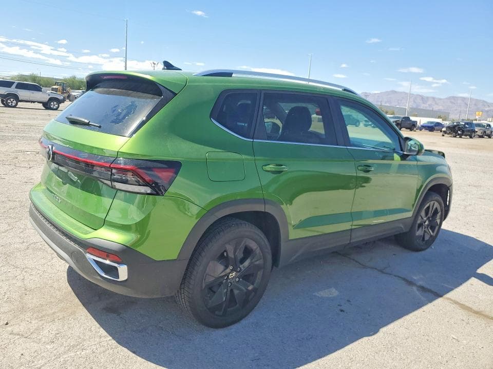 2025 VOLKSWAGEN TAOS SE 3