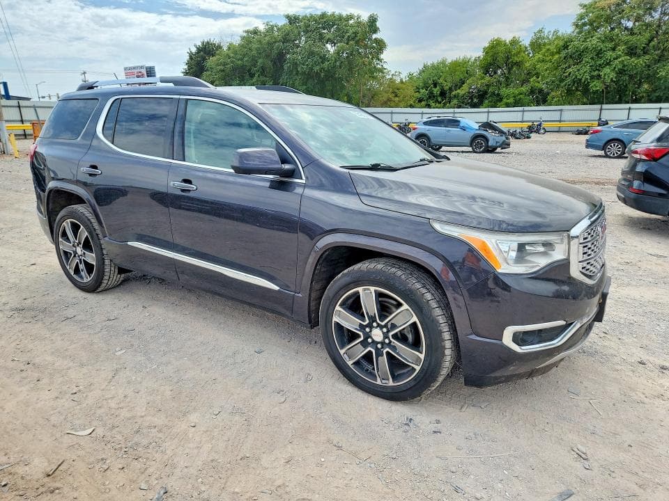 2017 GMC ACADIA DENALI 4