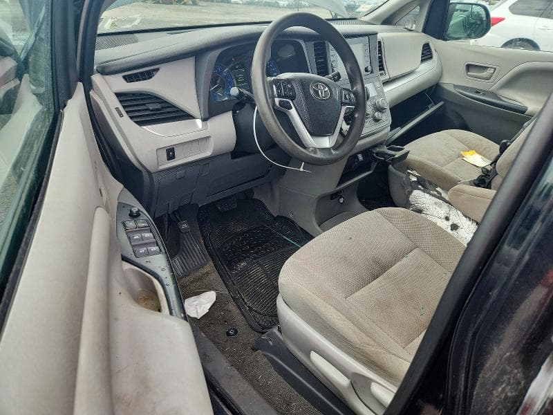 2020 TOYOTA SIENNA L 8
