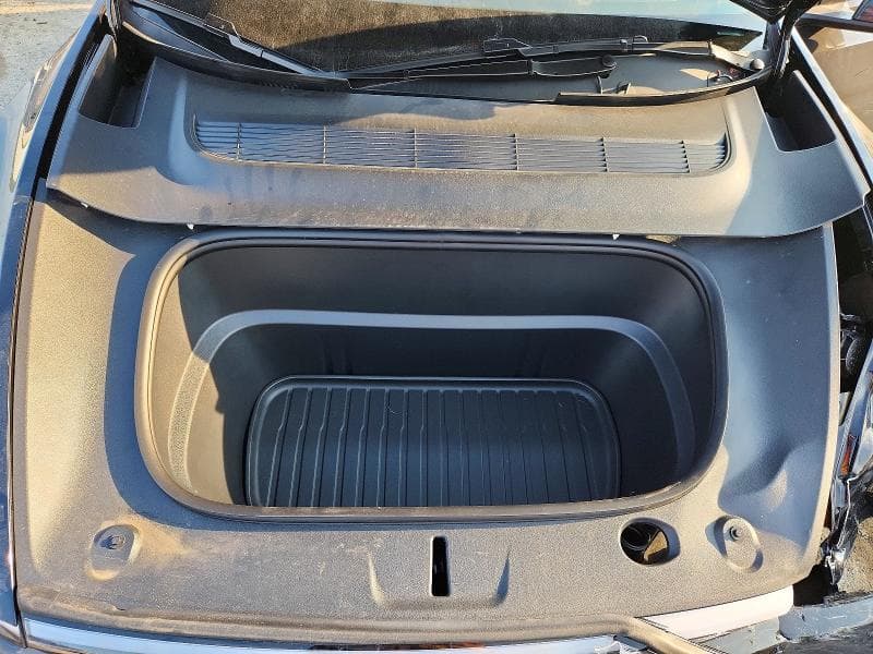 2026 TESLA MODEL Y 11