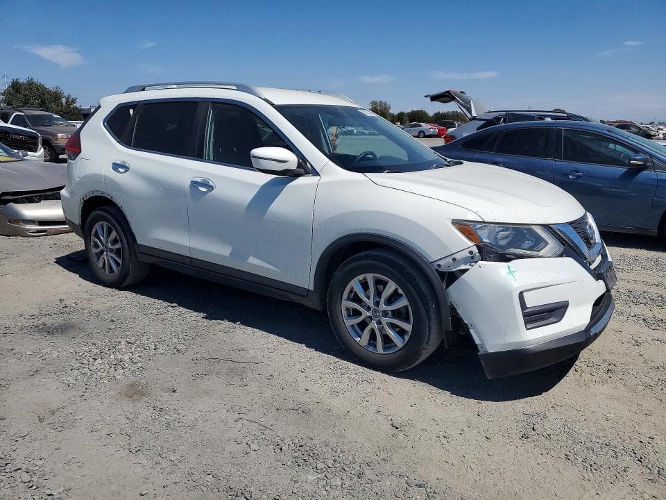 2017 NISSAN ROGUE SV 4