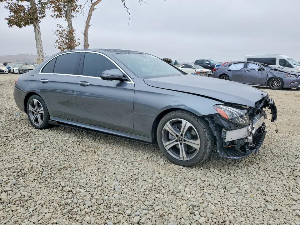 2019 MERCEDES-BENZ E 300 4
