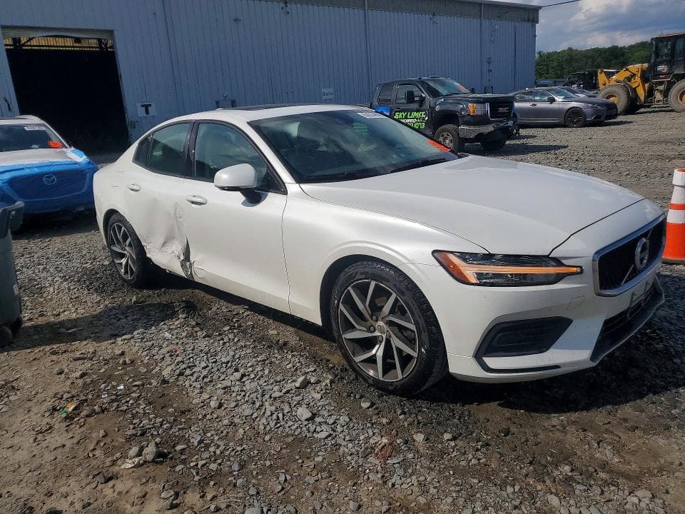 2019 VOLVO S60 T5 MOMENTUM 4