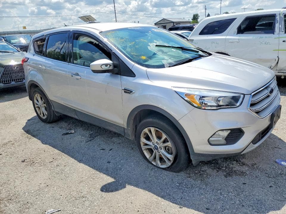 2019 FORD ESCAPE SE 4