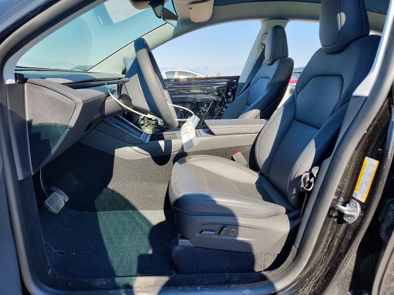 2026 TESLA MODEL Y 7