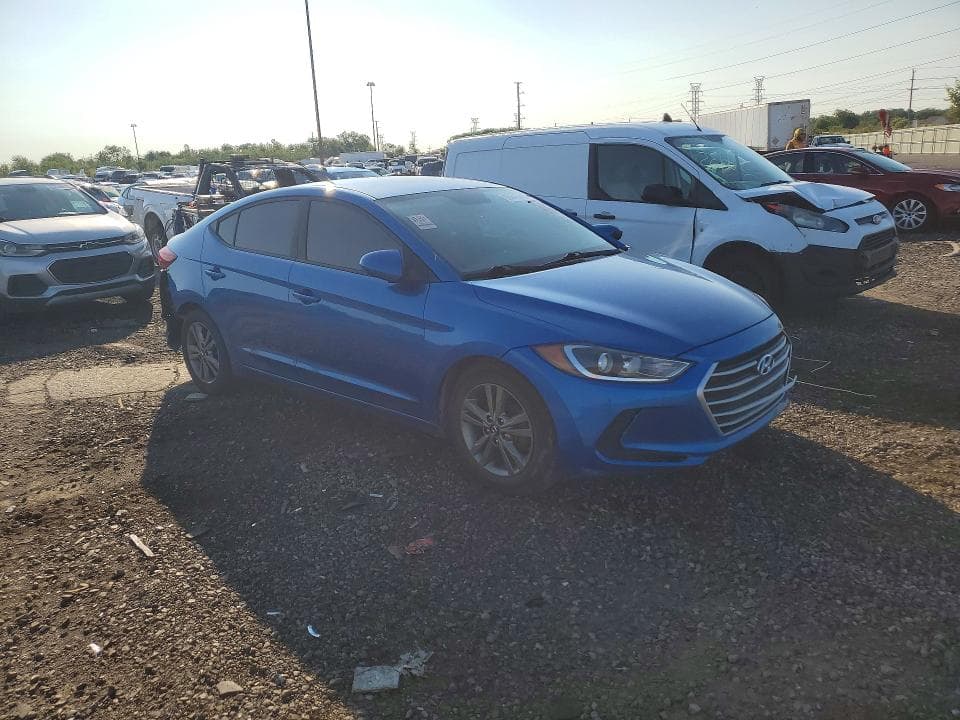 2017 HYUNDAI ELANTRA SE 4