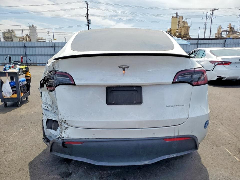2021 TESLA MODEL Y 6