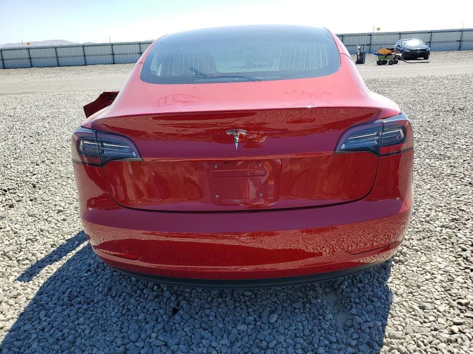 2018 TESLA MODEL 3 6