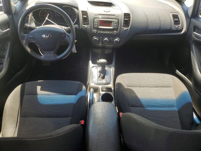 2017 KIA FORTE LX 8